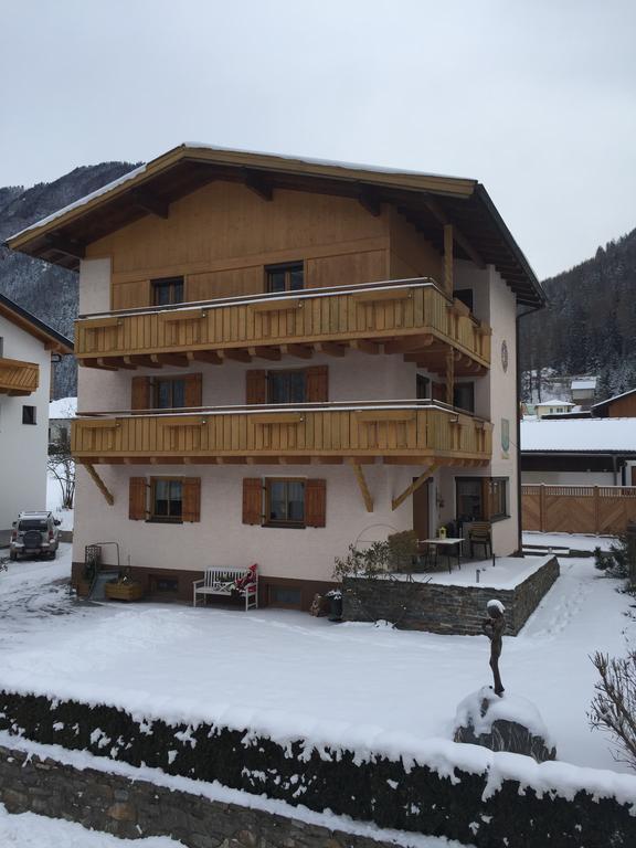 Haus-Nummer 355 Bei Renate & Roland Pfunds Exteriér fotografie